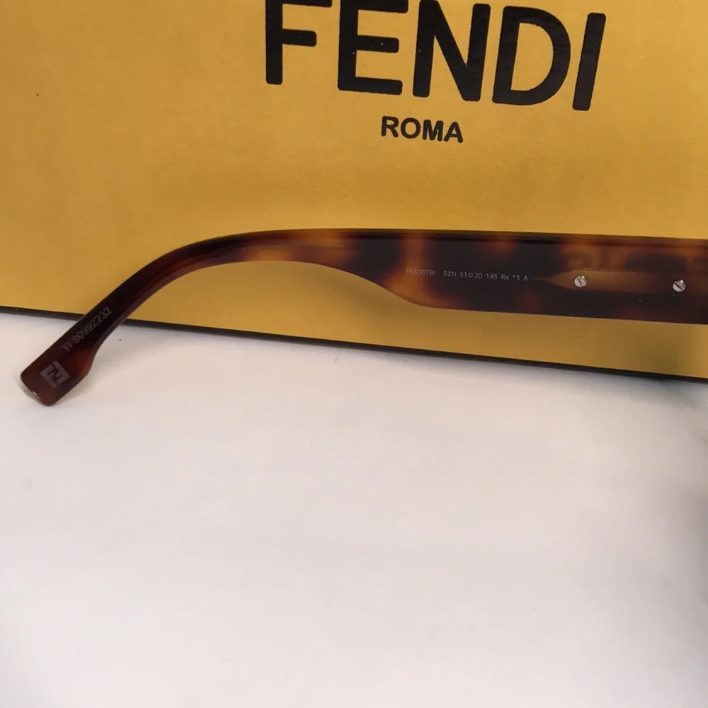 NEW Authentic Fendi FE40078I 52N Sunglasses – Havana / Green